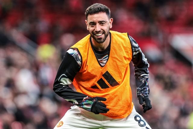 Bruno Fernandes of Manchester United in the pregame warmup session during the Premier League match Manchester United vs Leeds United at Old Trafford, Manchester, United Kingdom on 13 April 2026

(Photo by Mark Cosgrove/News Images)