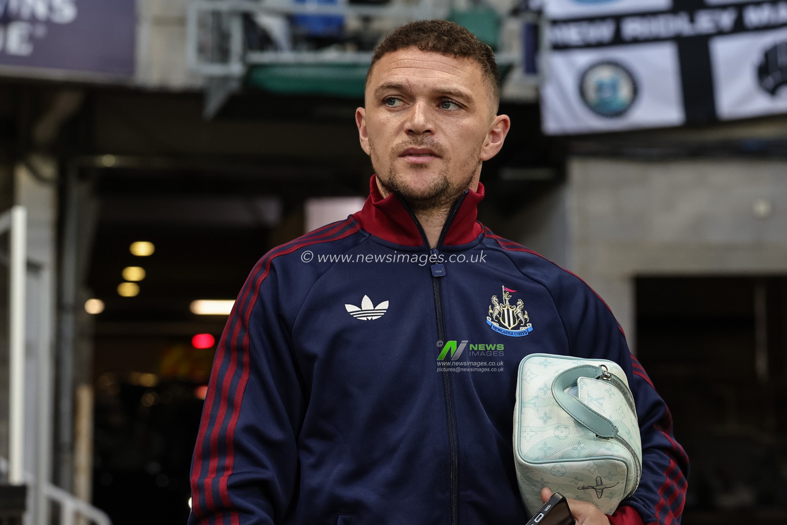 Kieran Trippier of Newcastle Untied arrives during the UEFA Champions League Last 16 match Newcastle Untied vs Barcelona at St. James's Park, Newcastle, United Kingdom on 10 March 2026

(Photo by Mark Cosgrove/News Images)
