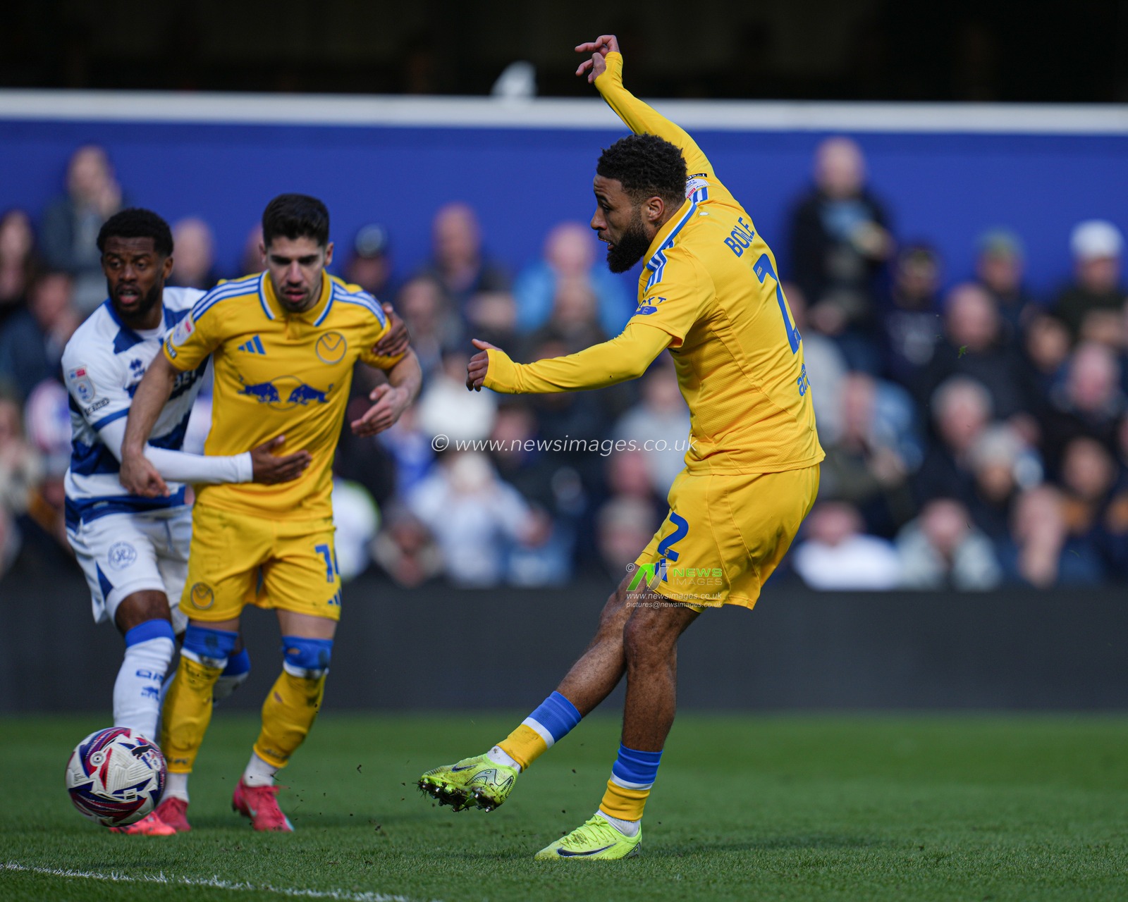 Jayden Bogle of Leeds United scores to make it 2-2 during the Sky Bet Championship match Queens Park Rangers vs Leeds United at Kiyan Prince Foundation Stadium, London, United Kingdom, 15th March 2025

(Photo by Harvey Murphy/News Images)