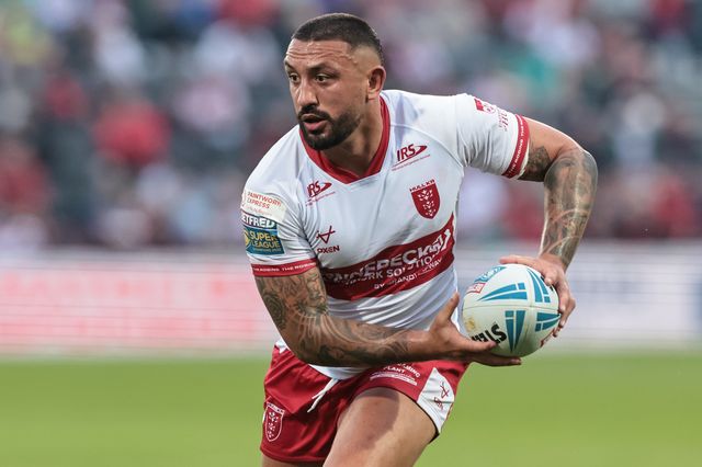 Elliot Minchella of Hull KR breaks with the ball during the Betfred Super League round 12 match Hull KR vs Wigan Warriors at Sewell Group Craven Park, Hull, United Kingdom on 21 May 2026

(Photo by Mark Cosgrove/News Images)