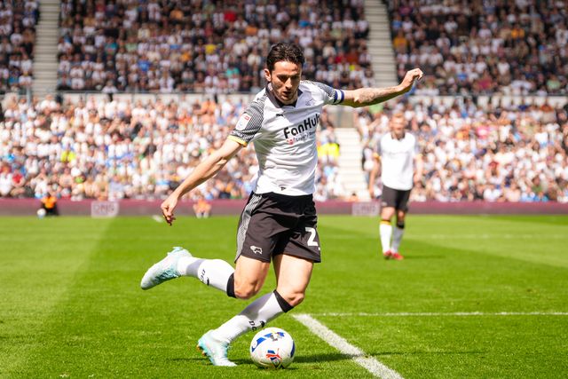 Lewis Travis of Derby County makes a run with the ball  during the Sky Bet Championship match Derby County vs Sheffield United at Pride Park Stadium, Derby, United Kingdom on 02 May 2026

(Photo by Maynard Manyowa/News Images)
