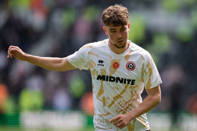 Oliver Arblaster of Sheffield United in the pregame warmup session  during the Sky Bet Championship match Derby County vs Sheffield United at Pride Park Stadium, Derby, United Kingdom on 02 May 2026

(Photo by Maynard Manyowa/News Images)