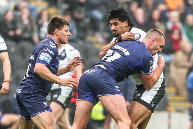 Jeremiah Mata'uita of Hull FC is tackled by Ellis Gillam of Toulouse Olympique during the Betfred Super League round 10 match Hull FC vs Toulouse Olympique at MKM Stadium, Hull, United Kingdom on 03 May 2026

(Photo by Alfie Cosgrove/News Images)