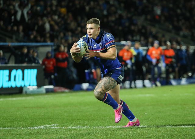 Cameron Scott of Wakefield Trinity breaks with the ball during the Betfred Super League Round 1 match Wakefield Trinity vs Toulouse Olympique at DIY Kitchens Stadium, Wakefield, United Kingdom on 14 February 2026

(Photo by Richard Bierton/News Images)