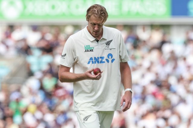 Kyle Jamieson of New Zealand inspects the ball as he prepares to bowl during the 2nd Rothesay Test Match Day 4 match England vs New Zealand at The Kia Oval, London, United Kingdom on 20 June 2026

(Photo by Mark Cosgrove/News Images)