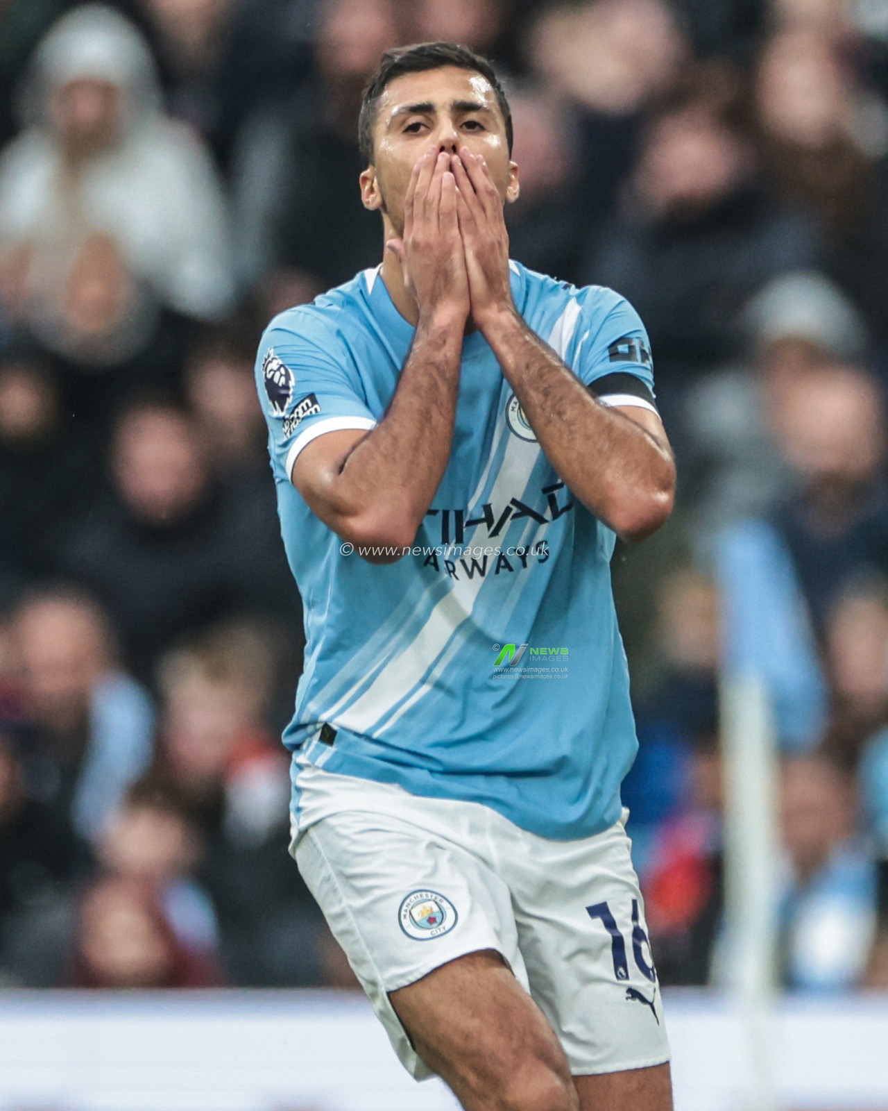Rodrigo of Manchester City reacts during the Premier League match Manchester City vs Manchester United at Etihad Stadium, Manchester, United Kingdom, 14th September 2025

(Photo by Mark Cosgrove/News Images)