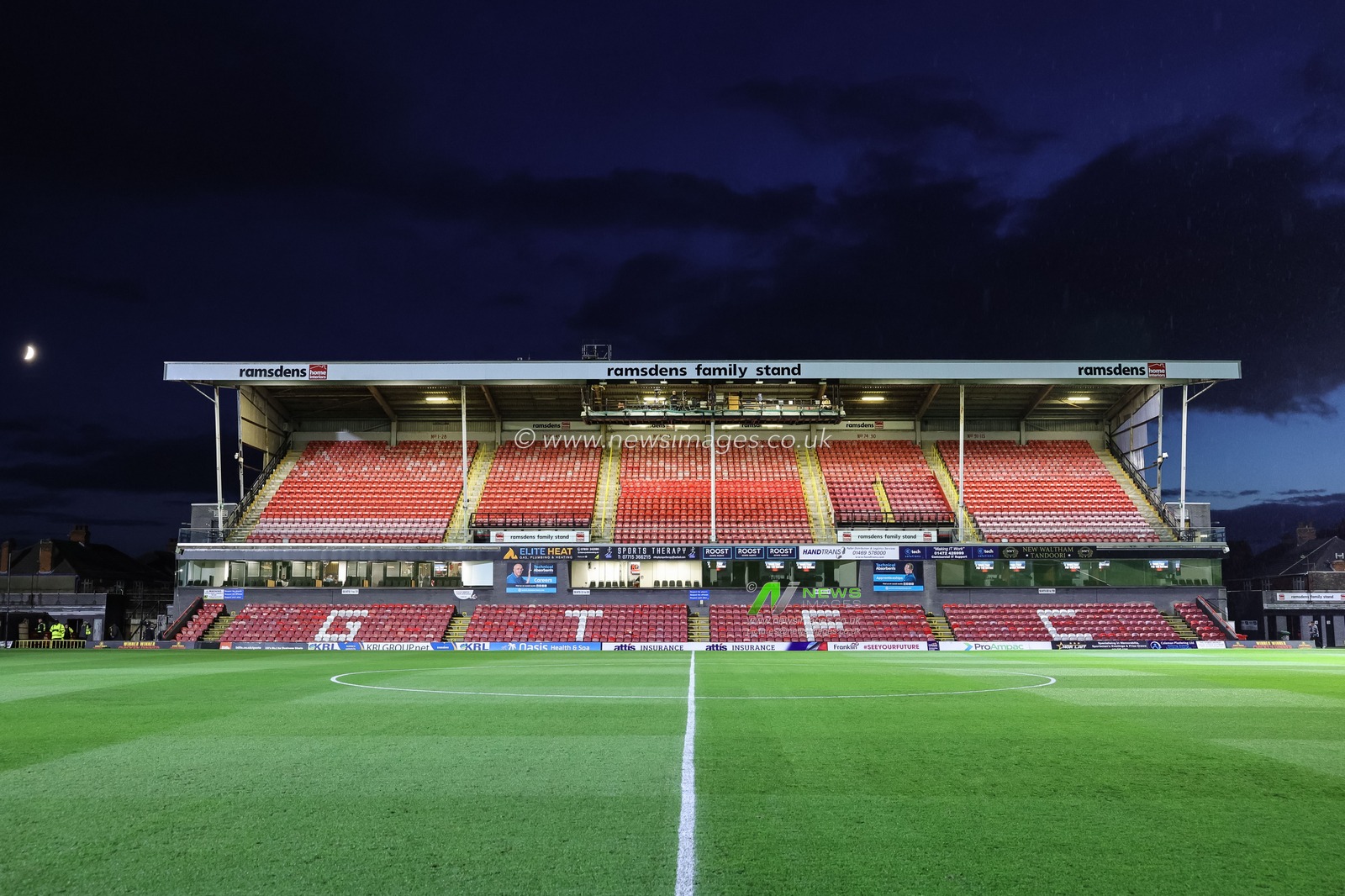 A general view of Blundell Park during the Carabao Cup Last 16 Grimsby Town vs Brentford at Blundell Park, Cleethorpes, United Kingdom, 28th October 2025

(Photo by Mark Cosgrove/News Images)

*** GER AUT SUI OUT ***
