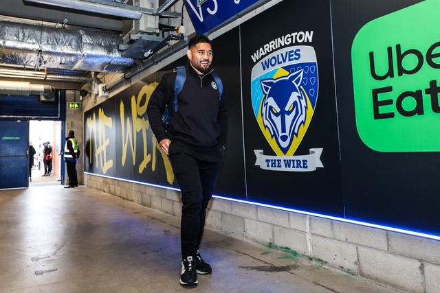 Kelepi Tanginoa of Warrington Wolves arrives during the Betfred Challenge Cup Quarter Final match Warrington Wolves vs Leigh Leopards at The Halliwell Jones Stadium, Warrington, United Kingdom on 11 April 2026

(Photo by Alfie Cosgrove/News Images)