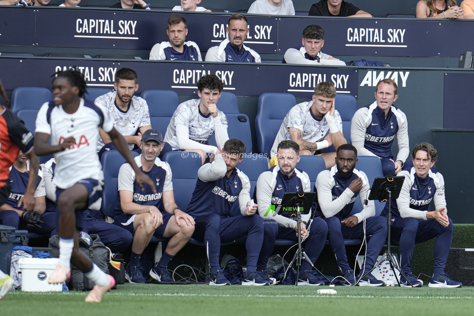 during the Pre-season friendly match Luton Town vs Tottenham Hotspur at Kenilworth Road, Luton, United Kingdom, 26th July 2025

(Photo by Harvey Murphy/News Images)
