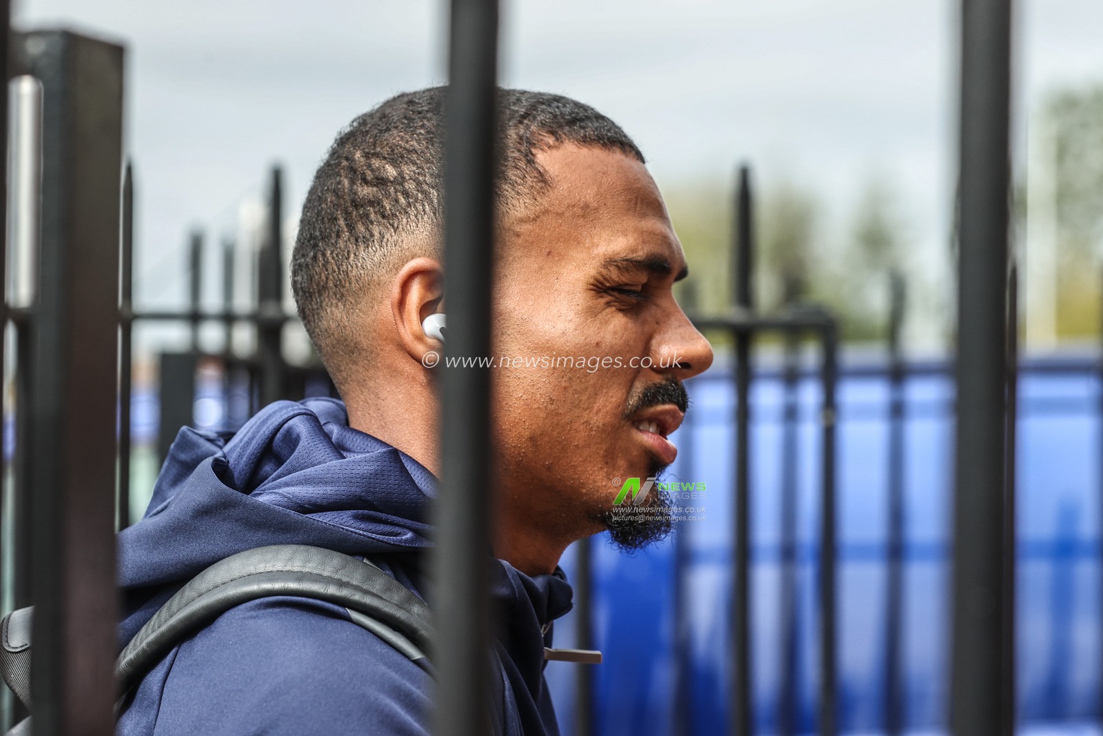 Wilson Isidor of Sunderland arrives during the Premier League match Sunderland vs West Ham United at Stadium Of Light, Sunderland, United Kingdom, 16th August 2025

(Photo by Alfie Cosgrove/News Images)