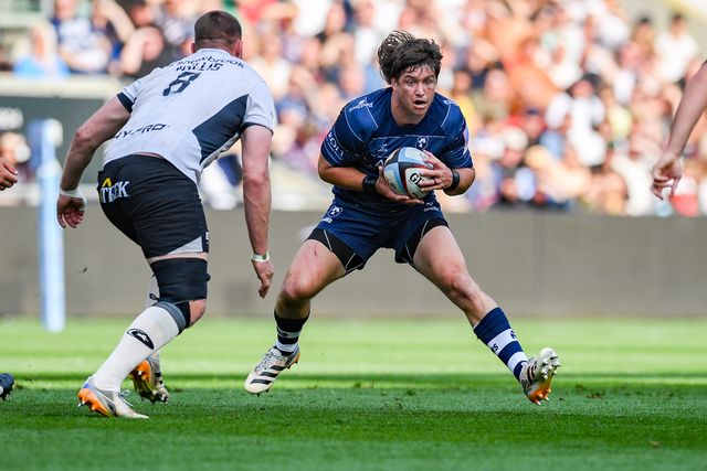 Benhard Janse van Rensburg of Bristol Bears side steps Tom Willis of Saracens during the Gallagher PREM match Bristol Bears vs Saracens at Ashton Gate, Bristol, United Kingdom on 09 May 2026

(Photo by Alex Williamson/News Images)