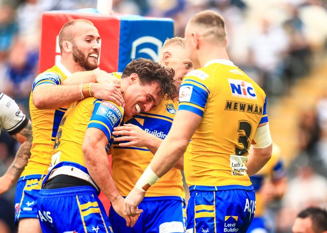 Brodie Croft of Leeds Rhinos celebrates his try during the Betfred Super League Round 24 match Hull FC vs Leeds Rhinos at MKM Stadium, Hull, United Kingdom, 30th August 2025

(Photo by Richard Bierton/News Images)