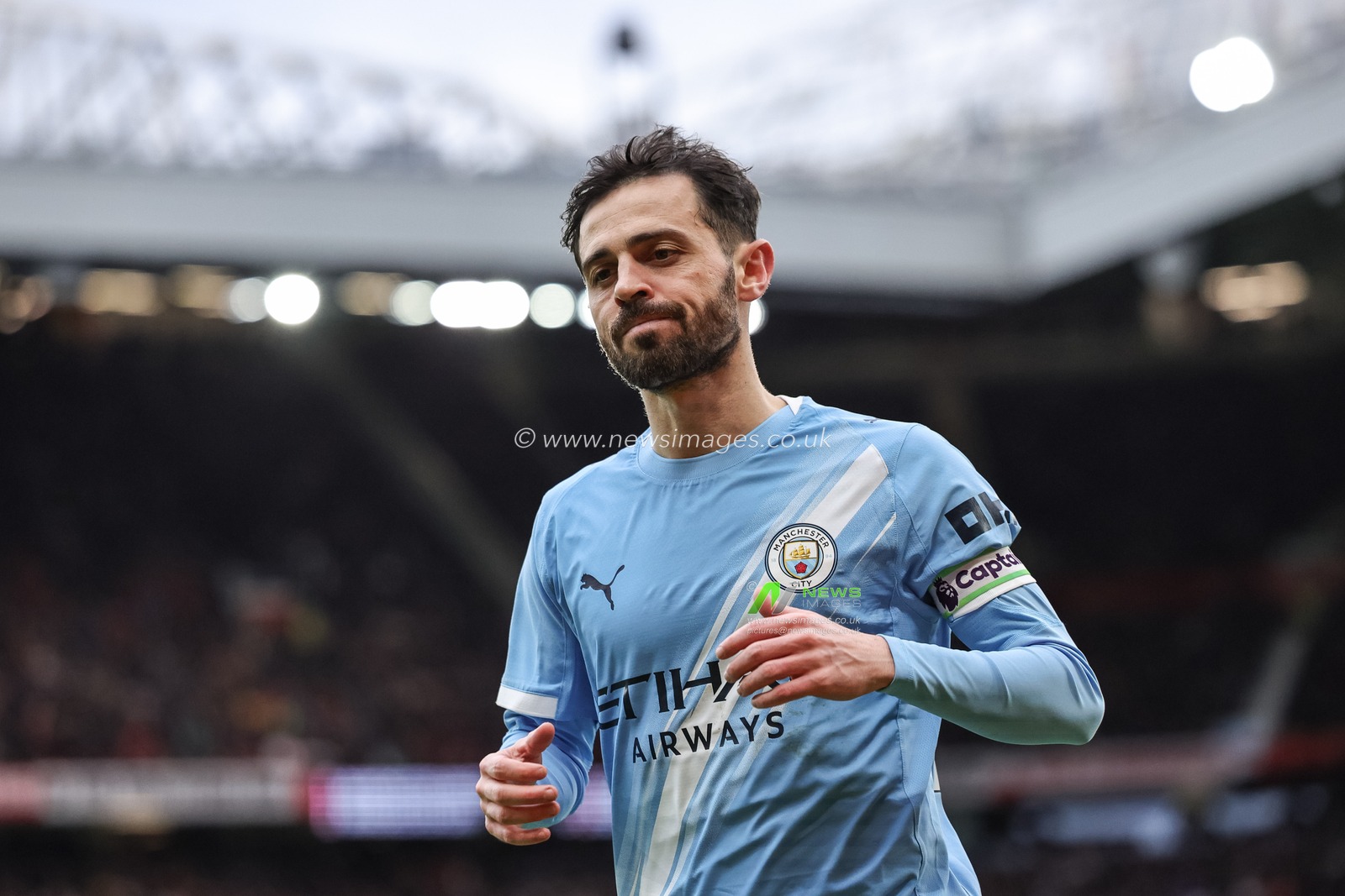 Bernardo Silva of Manchester City during the Premier League match Manchester United vs Manchester City at Old Trafford, Manchester, United Kingdom, 17th January 2026

(Photo by Mark Cosgrove/News Images)