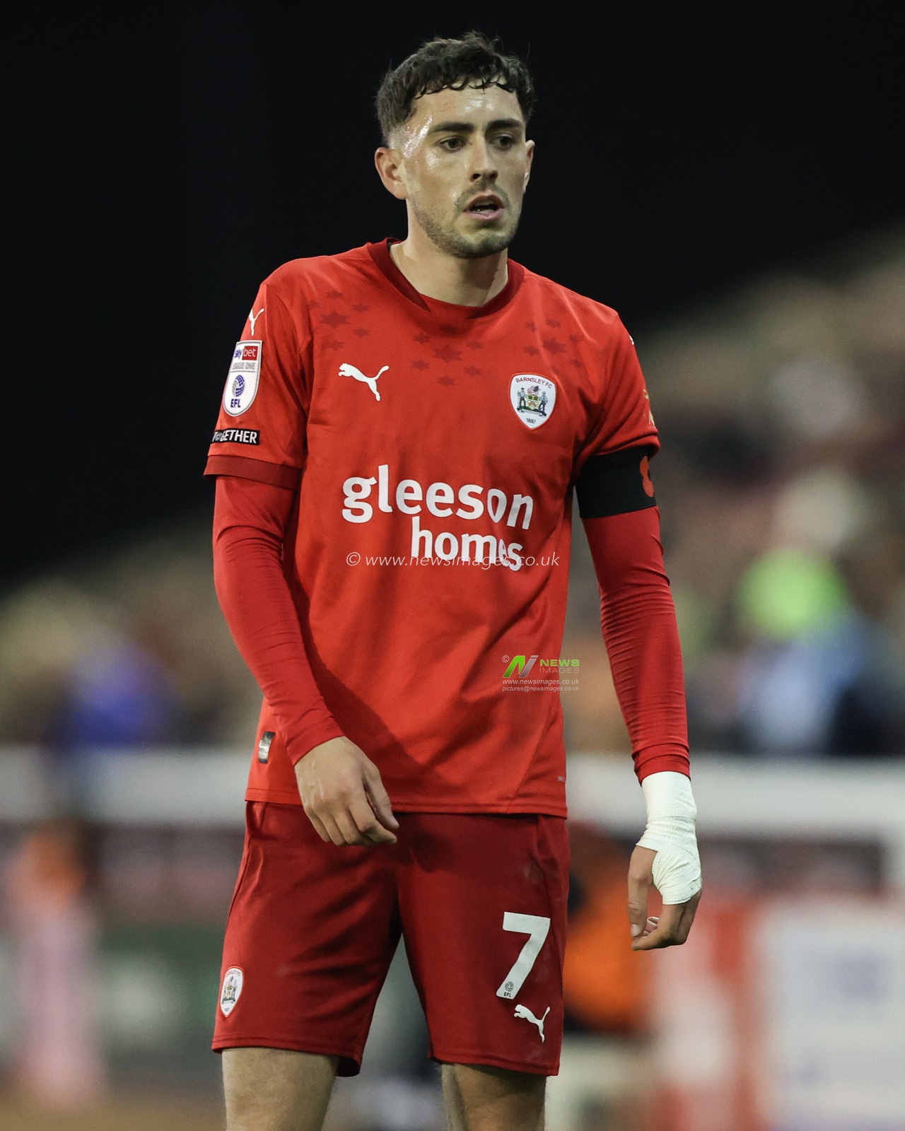Corey O'Keeffe of Barnsley during the Sky Bet League 1 match Barnsley vs Rotherham United at Oakwell, Barnsley, United Kingdom, 8th November 2024

(Photo by Alfie Cosgrove/News Images)