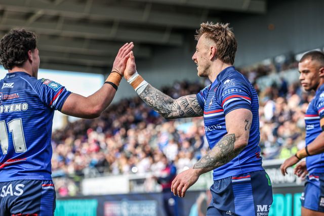 Tom Johnstone of Wakefield Trinity celebrates his try during the Betfred Super League round 8 match Wakefield Trinity vs Bradford Bulls at DIY Kitchens Stadium, Wakefield, United Kingdom on 18 April 2026

(Photo by Alfie Cosgrove/News Images)