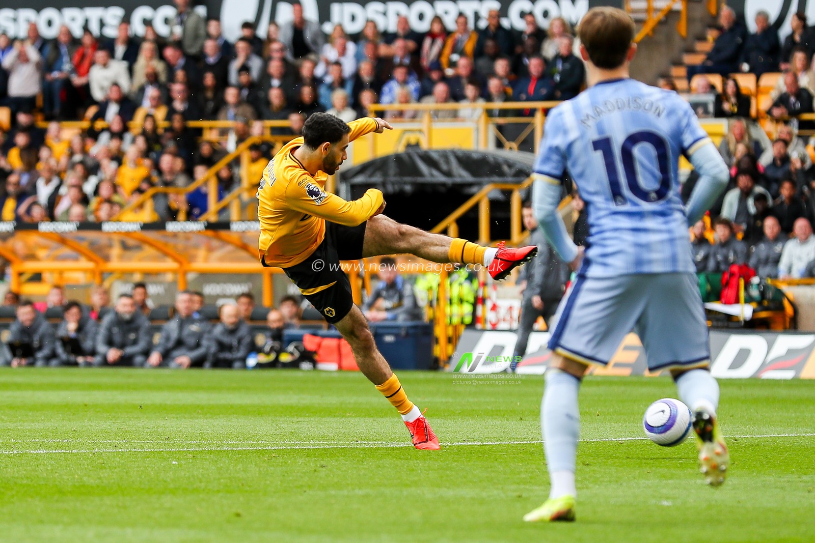 Rayan Ait-Nouri of Wolverhampton Wanderers scores to make it 1-0 during the Premier League match Wolverhampton Wanderers vs Tottenham Hotspur at Molineux, Wolverhampton, United Kingdom, 13th April 2025

(Photo by Gareth Evans/News Images)