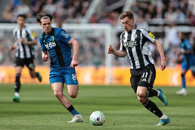 Harvey Barnes of Newcastle Untied breaks with the ball during the Premier League match Newcastle Untied vs Bournemouth at St. James's Park, Newcastle, United Kingdom on 18 April 2026

(Photo by Mark Cosgrove/News Images)