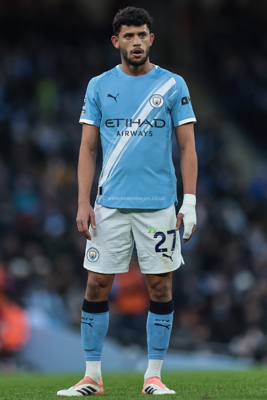 Matheus Nunes of Manchester City during the Premier League match Manchester City vs West Ham United at Etihad Stadium, Manchester, United Kingdom, 20th December 2025

(Photo by Mark Cosgrove/News Images)

*** GER AUT SUI OUT ***