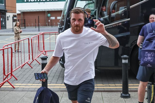 Marc Sneyd of Warrington Wolves arrives during the Betfred Super League Round 20 Leigh Leopards vs Warrington Wolves at Leigh Sports Village, Leigh, United Kingdom, 1st August 2025

(Photo by Mark Cosgrove/News Images)