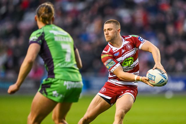 Ryan Hampshire of Wigan Warriors in action during the Betfred Super League Round 8 match Wigan Warriors vs Castleford Tigers at DW Stadium, Wigan, United Kingdom, 19th April 2024

(Photo by Craig Thomas/News Images)