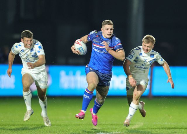 Cameron Scott of Wakefield Trinity breaks with the ball during the Betfred Super League Round 1 match Wakefield Trinity vs Toulouse Olympique at DIY Kitchens Stadium, Wakefield, United Kingdom on 14 February 2026

(Photo by Richard Bierton/News Images)