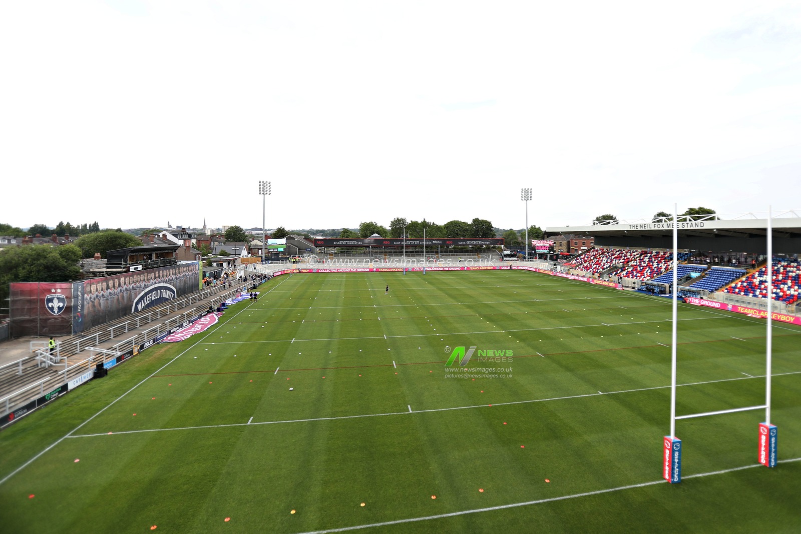A general view of the DIY Kitchens Stadium before the Betfred Super League round 15 match Wakefield Trinity vs Wigan Warriors at DIY Kitchens Stadium, Wakefield, United Kingdom, 20th June 2025

(Photo by Sam Eaden/News Images)