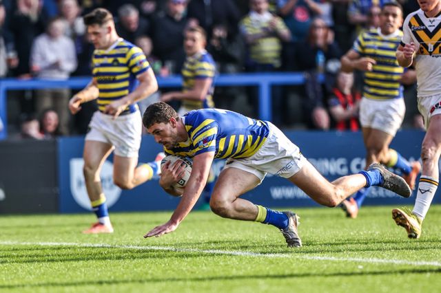 Sam Stone of Warrington Wolves goes over for a try during the Betfred Super League round 5 match Warrington Wolves vs Castleford Tigers at The Halliwell Jones Stadium, Warrington, United Kingdom on 21 March 2026

(Photo by Alfie Cosgrove/News Images)
