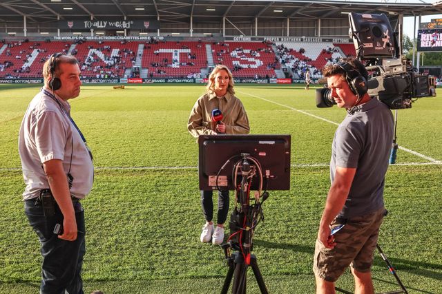 Jenna Brooks of Sky Sports Rugby League during the Betfred Super League Round 11 match St Helens vs Catalans Dragons at Totally Wicked Stadium, St Helens, United Kingdom, 15th May 2025

(Photo by Mark Cosgrove/News Images)