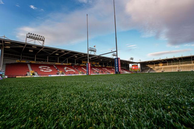 A general view of the pitch, goal and stands during the Betfred Challenge Cup Quarter Final match St Helens vs Catalans Dragons at The BrewDog Stadium, St Helens, United Kingdom on 10 April 2026

(Photo by Maynard Manyowa/News Images)