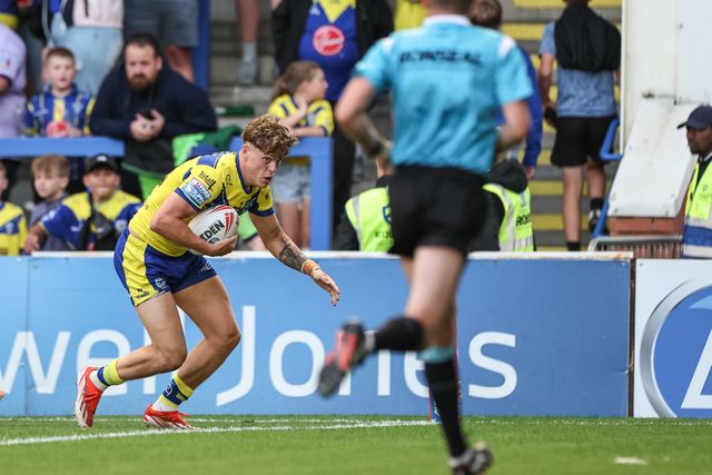 Arron Lindop of Warrington Wolves goes over for a try during the Betfred Super League Round 13 match Warrington Wolves vs Castleford Tigers at Halliwell Jones Stadium, Warrington, United Kingdom, 30th May 2025

(Photo by Mark Cosgrove/News Images)