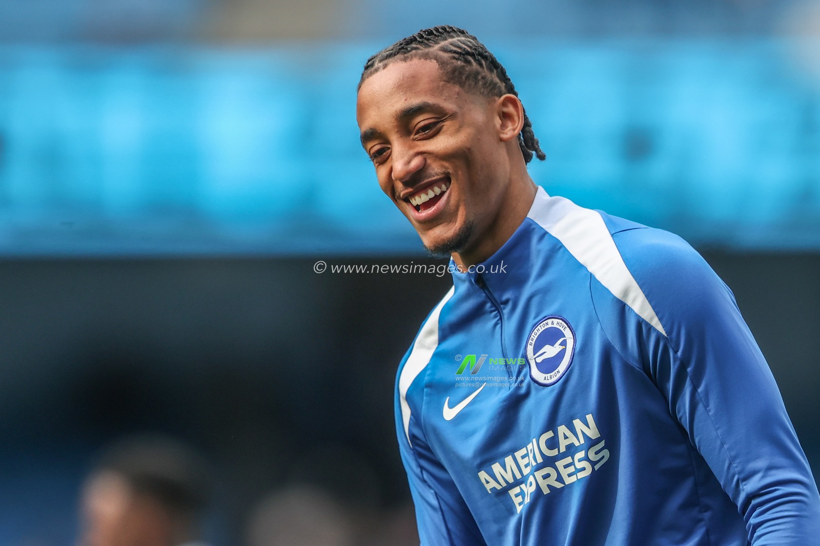 JoÃ£o Pedro of Brighton & Hove Albion in the pregame warmup session during the Premier League match Manchester City vs Brighton and Hove Albion at Etihad Stadium, Manchester, United Kingdom, 15th March 2025

(Photo by Alfie Cosgrove/News Images)