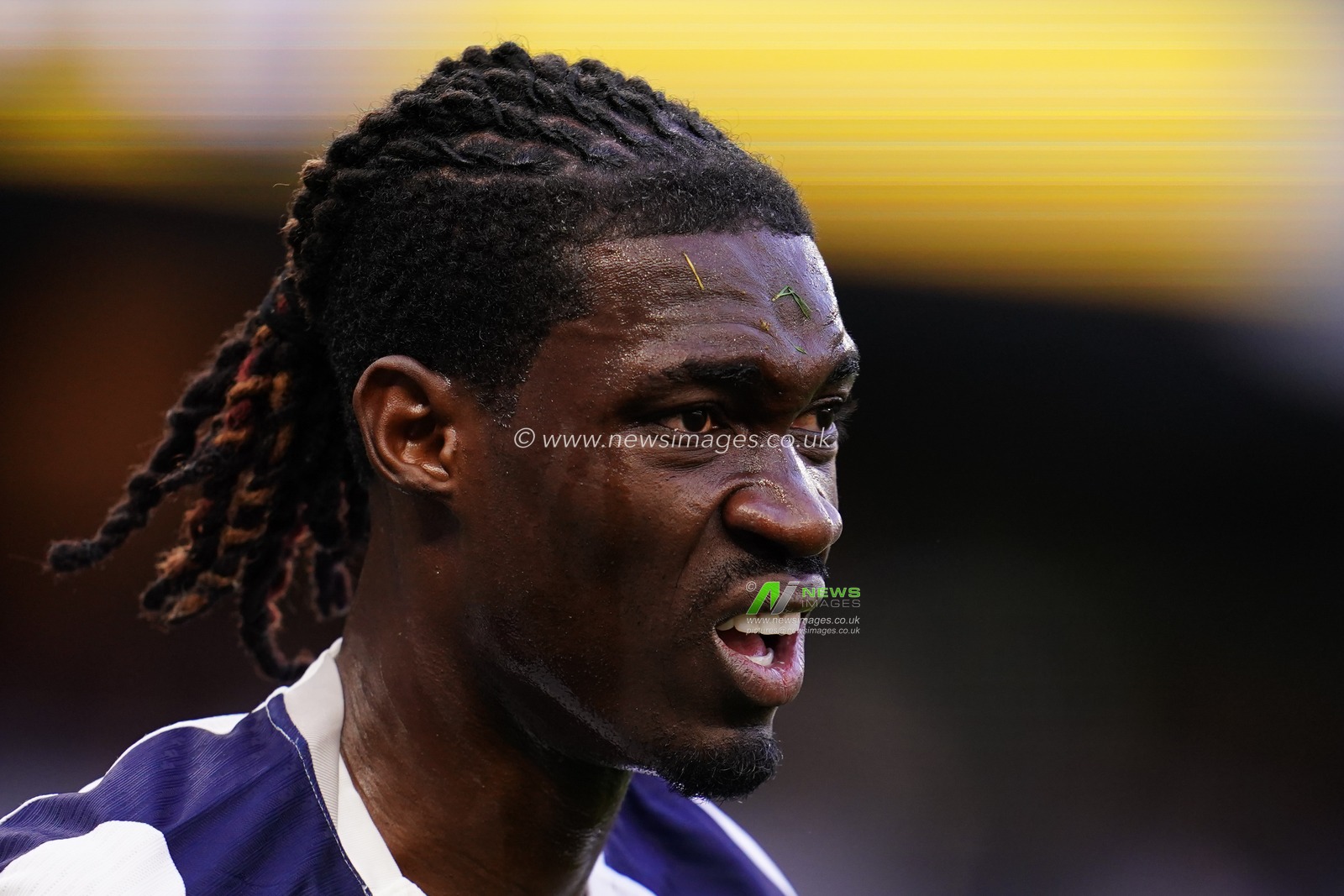 Yves Bissouma of Tottenham Hotspur during the Premier League match Tottenham Hotspur vs Brighton & Hove Albion at Tottenham Hotspur Stadium, London, United Kingdom on 18 April 2026

(Photo by Harvey Murphy/News Images)