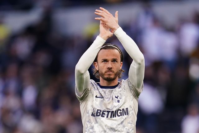 James Maddison of Tottenham Hotspur applauds home support during the Premier League match Tottenham Hotspur vs Brighton & Hove Albion at Tottenham Hotspur Stadium, London, United Kingdom on 18 April 2026

(Photo by Harvey Murphy/News Images)