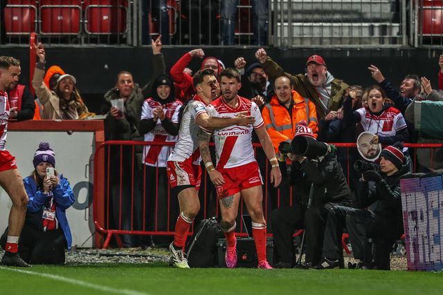 Oliver Gildart of Hull KR celebrates his try during the Betfred Super League Semi Final 2 match Hull KR vs St Helens at Sewell Group Craven Park, Kingston upon Hull, United Kingdom, 3rd October 2025

(Photo by Alfie Cosgrove/News Images)