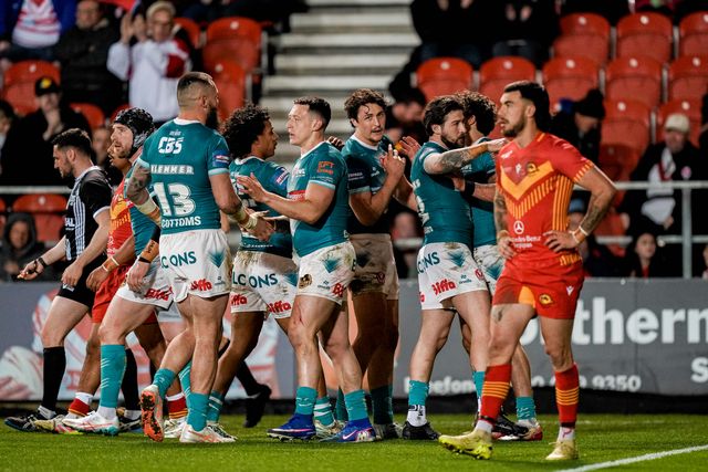 Owen Dagnall of St Helens celebrates his try during the Betfred Challenge Cup Quarter Final match St Helens vs Catalans Dragons at The BrewDog Stadium, St Helens, United Kingdom on 10 April 2026

(Photo by Maynard Manyowa/News Images)