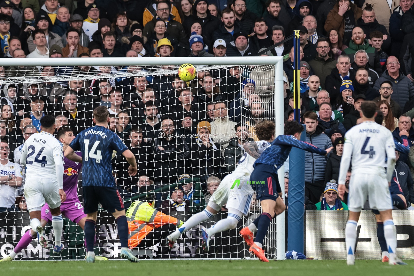 Martin Zubimendi of Arsenal scores to make it 0-1 during the Premier League match Leeds United vs Arsenal at Elland Road, Leeds, United Kingdom, 31st January 2026

(Photo by Mark Cosgrove/News Images)