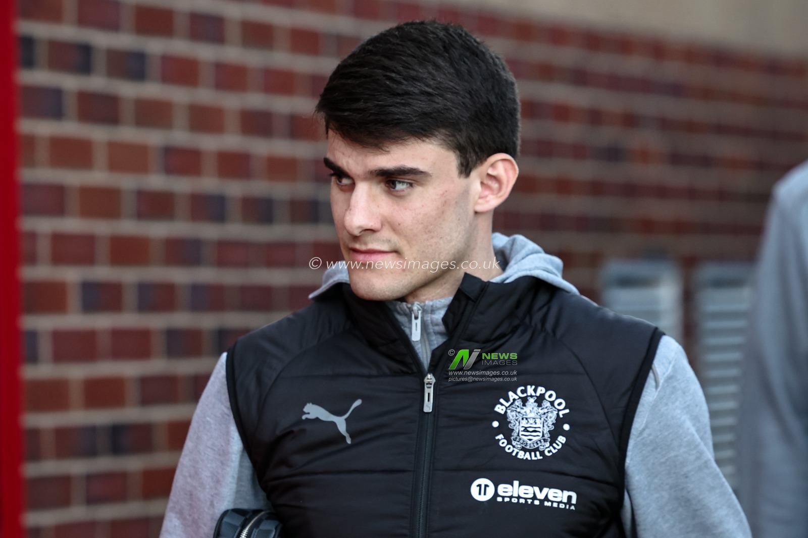 Rob Apter of Blackpool arrives during the Sky Bet League 1 match Barnsley vs Blackpool at Oakwell, Barnsley, United Kingdom, 8th March 2025

(Photo by Mark Cosgrove/News Images)