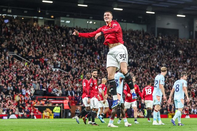 Benjamin Sesko of Manchester United celebrates his goal to make it 2-0 during the Premier League match Manchester United vs Brentford at Old Trafford, Manchester, United Kingdom on 27 April 2026

(Photo by Mark Cosgrove/News Images)