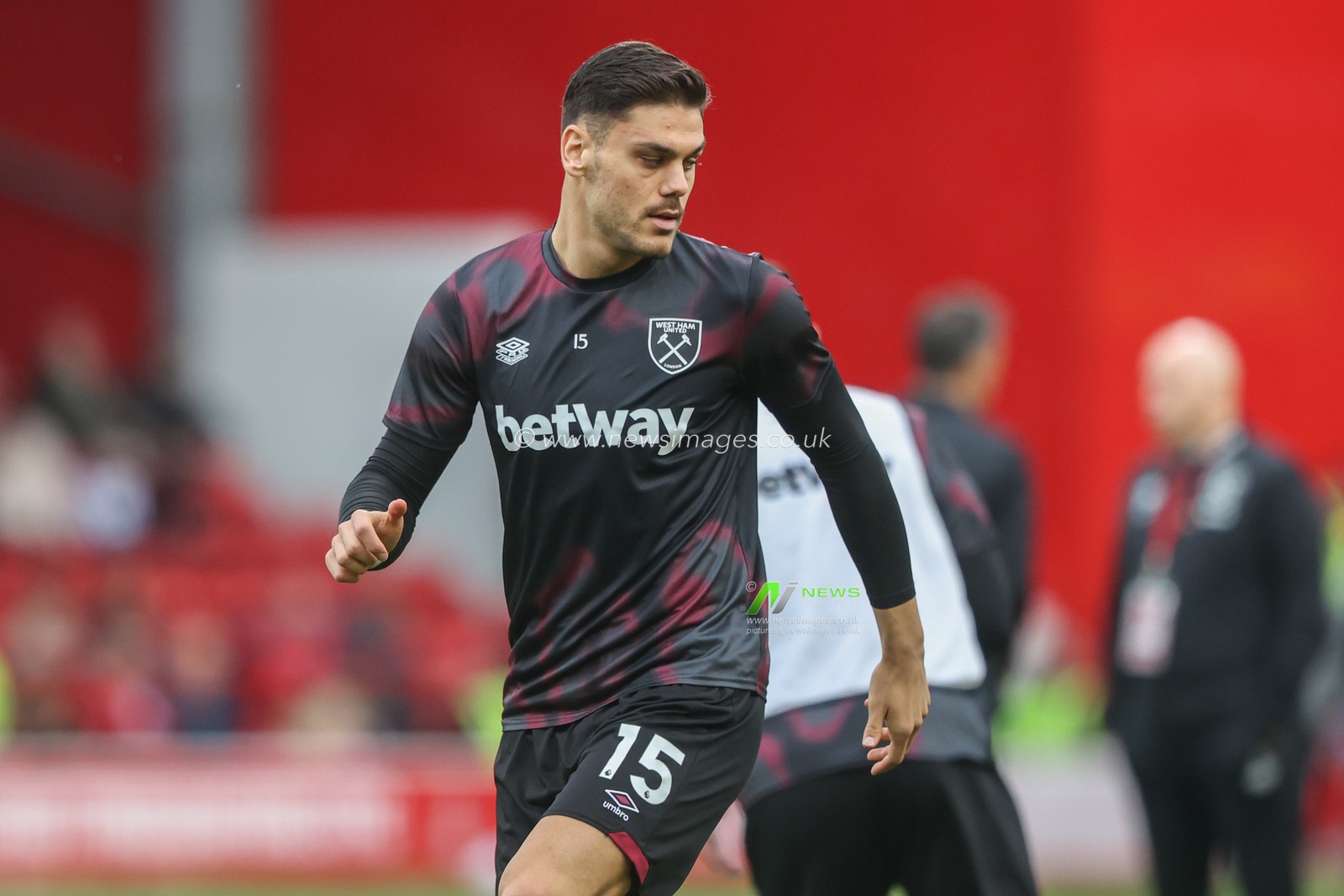 Konstantinos Mavropanos of West Ham in the pregame warmup session during the Premier League match Nottingham Forest vs West Ham United at City Ground, Nottingham, United Kingdom, 2nd November 2024

(Photo by Alfie Cosgrove/News Images)