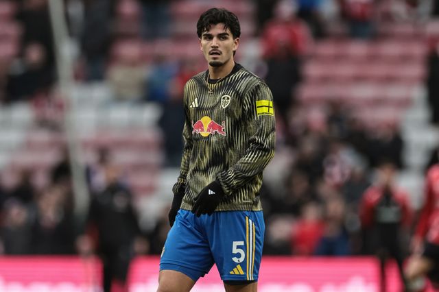 Pascal Struijk of Leeds United in the pregame warmup session during the Premier League match Sunderland vs Leeds United at Stadium Of Light, Sunderland, United Kingdom, 28th December 2025

(Photo by Alfie Cosgrove/News Images)

*** GER AUT SUI OUT ***