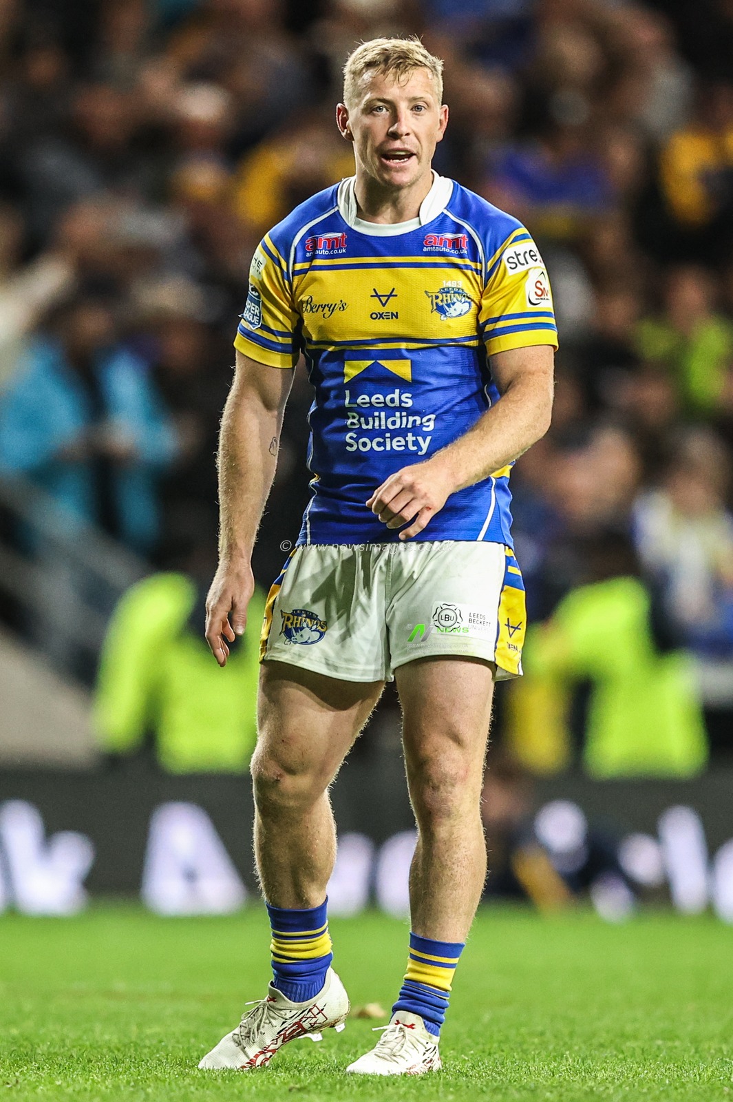 Lachlan Miller of Leeds Rhinos during the Betfred Super League round 26 match Leeds Rhinos vs Catalans Dragons at Headingley Stadium, Leeds, United Kingdom, 11th September 2025

(Photo by Alfie Cosgrove/News Images)