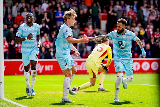 Zian Flemming of Burnley celebrates his goal to make it  0-1 during the Premier League match Nottingham Forest vs Burnley at City Ground, Nottingham, United Kingdom on 19 April 2026

(Photo by Maynard Manyowa/News Images)