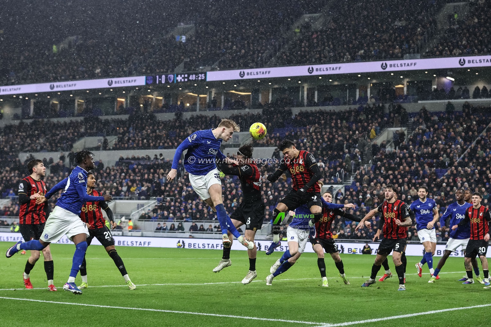 Jarrad Branthwaite of Everton heads on goal from a corner during the Premier League match Everton vs Bournemouth at Hill Dickinson Stadium, Liverpool, United Kingdom on 10 February 2026

(Photo by Alfie Cosgrove/News Images)