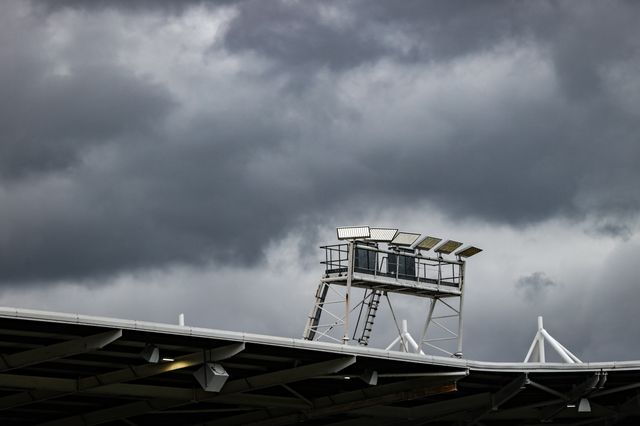 Dark cloud over Halliwell Jones Stadium during the Betfred Super League round 7 match Warrington Wolves vs Leigh Leopards at The Halliwell Jones Stadium, Warrington, United Kingdom on 04 April 2026

(Photo by Alfie Cosgrove/News Images)