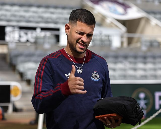 Bruno Guimaraes of Newcastle Untied winks as he arrives during the Premier League match Newcastle Untied vs Bournemouth at St. James's Park, Newcastle, United Kingdom on 18 April 2026

(Photo by Mark Cosgrove/News Images)