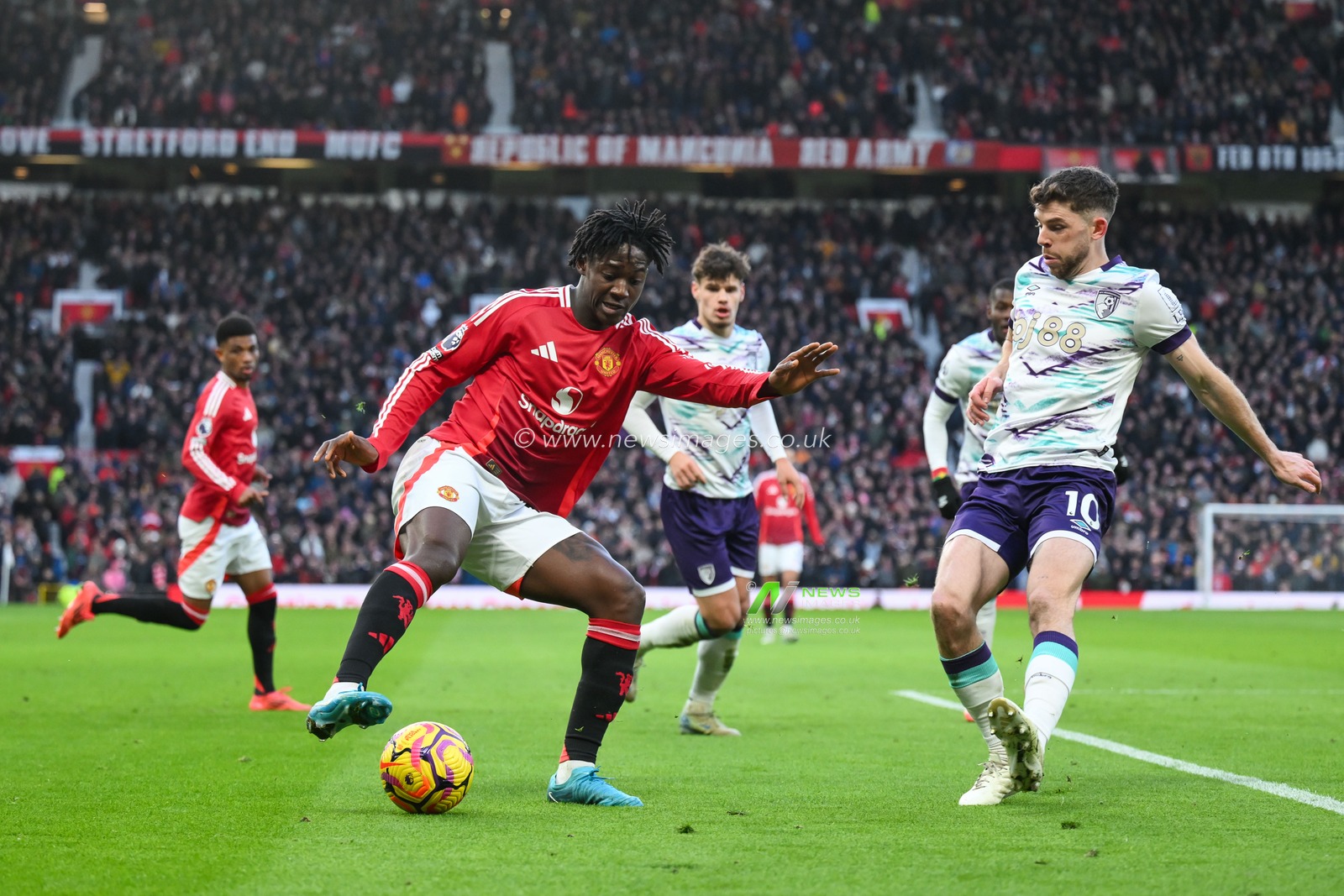 Kobbie Mainoo of Manchester United in action during the Premier League match Manchester United vs Bournemouth at Old Trafford, Manchester, United Kingdom, 22nd December 2024

(Photo by Craig Thomas/News Images)
