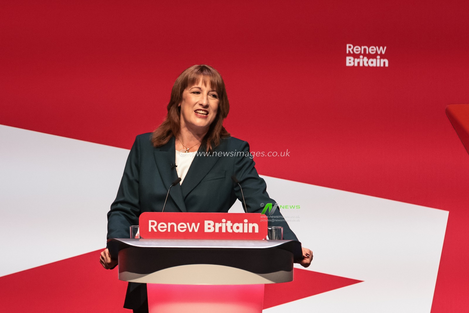 Rachel Reeves MP, Chancellor of the Exchequer addresses Conference during the labour Party Annual Conference 2025 Day 2 at The ACC, Liverpool, United Kingdom, 29th September 2025

(Photo by Mark Cosgrove/News Images)