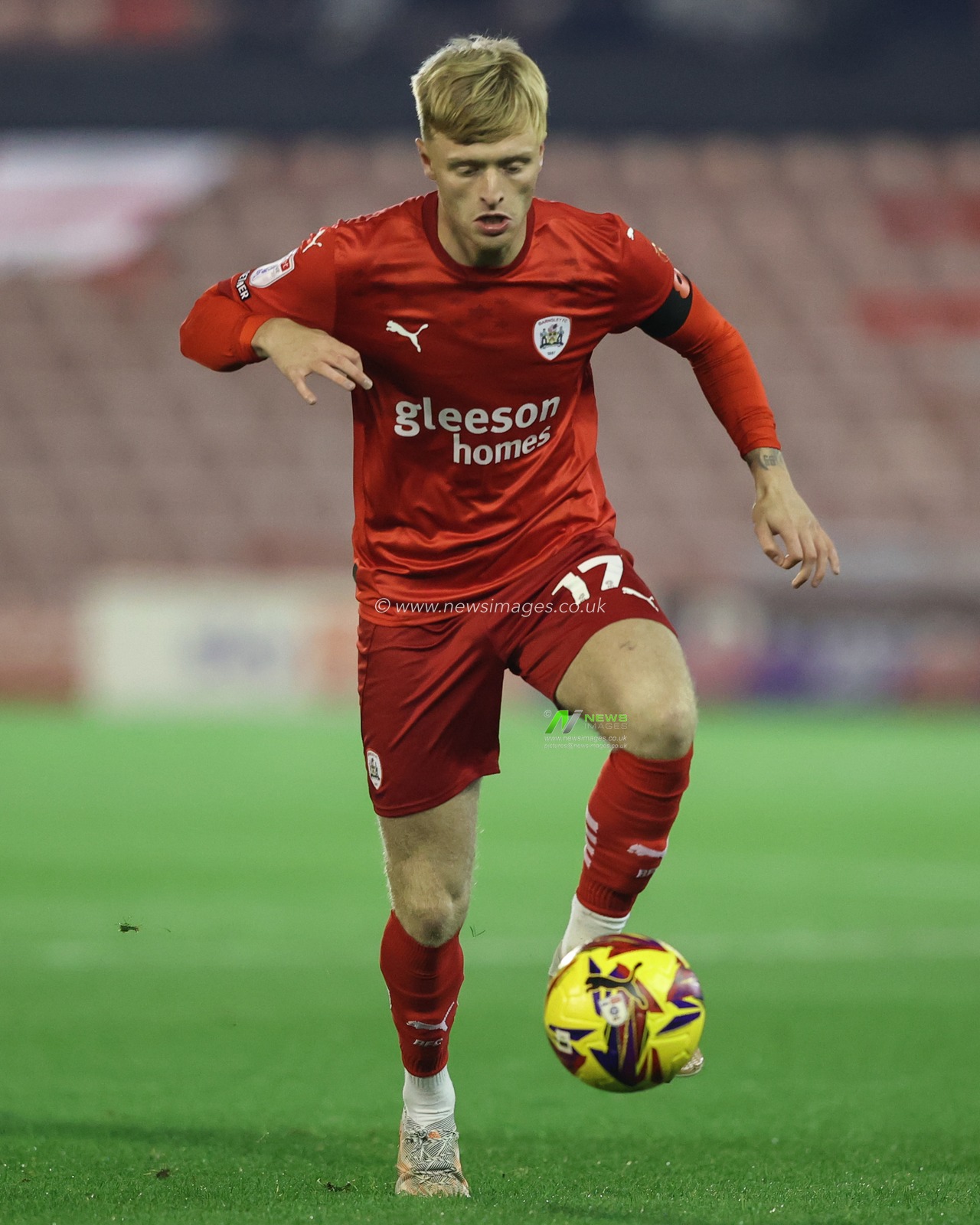 Georgie Gent of Barnsley during the Sky Bet League 1 match Barnsley vs Rotherham United at Oakwell, Barnsley, United Kingdom, 8th November 2024

(Photo by Alfie Cosgrove/News Images)