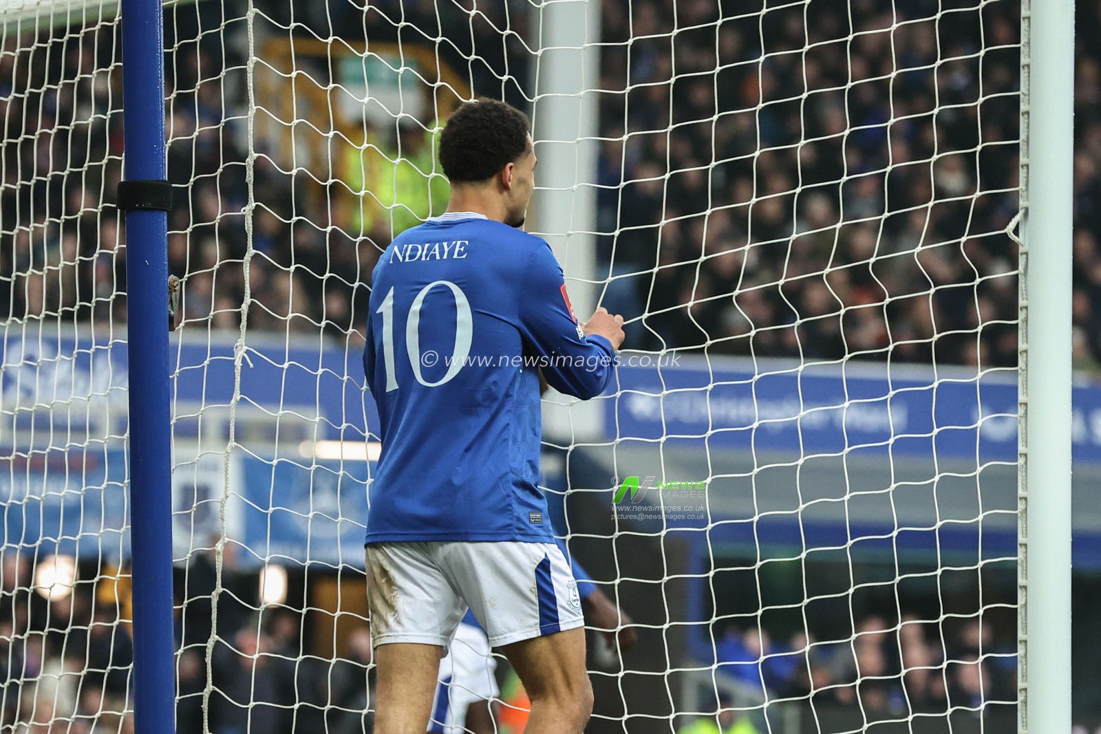 Iliman Ndiaye of Everton reacts to his missed shot on goal during the Emirates FA Cup Fourth Round match Everton vs Bournemouth at Goodison Park, Liverpool, United Kingdom, 8th February 2025

(Photo by Alfie Cosgrove/News Images)