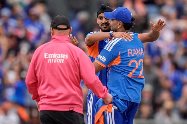 Ishan Kishan of India attempts to stump Jacob Bethell of England during the Second Vitality T20 International match England vs India at Old Trafford, Manchester, United Kingdom on 04 July 2026

(Photo by Maynard Manyowa/News Images)